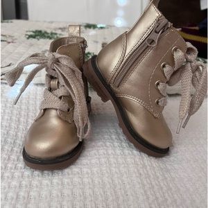 Size 5 kids gold boots